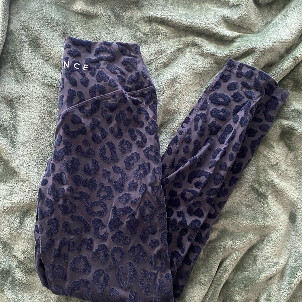 Balance Athletics Lux Legging - Panther, size M